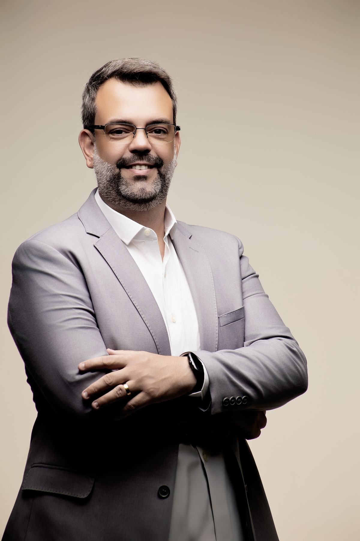 Dr. Otávio Plazzi